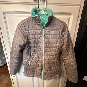 The North Face girls reversible jacket. Perfect condition
